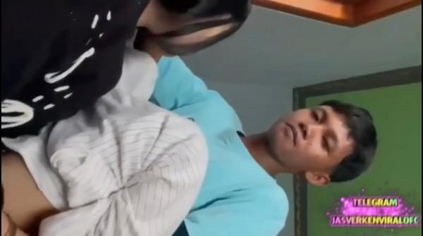 Background nonton video viral Bokep Bocil Jamkos Buat Ngentot Ajalah